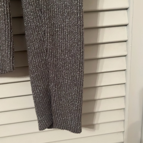 Beautiful silvery mesh like sweater - Picture 4 of 5
